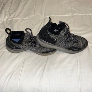 KD 11 Cookies and Cream Basketball Shoes